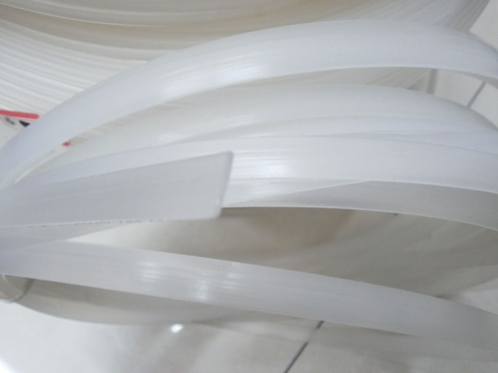 厂家直销，质优价廉，专业生产供应PE ， PP 鱼骨 胶骨