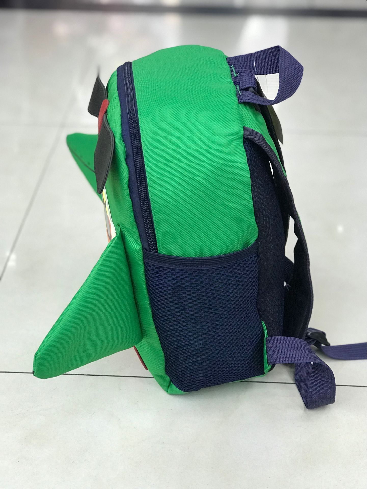 儿童书包卡通背包双肩背包飞机幼儿园可爱小包细节图