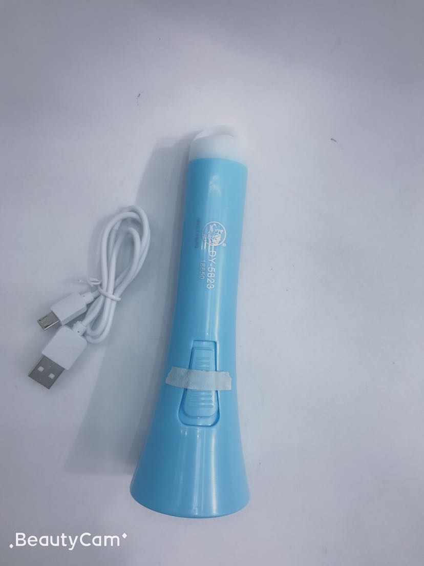 5823 wolf head 狼头牌Led充电手电筒细节图
