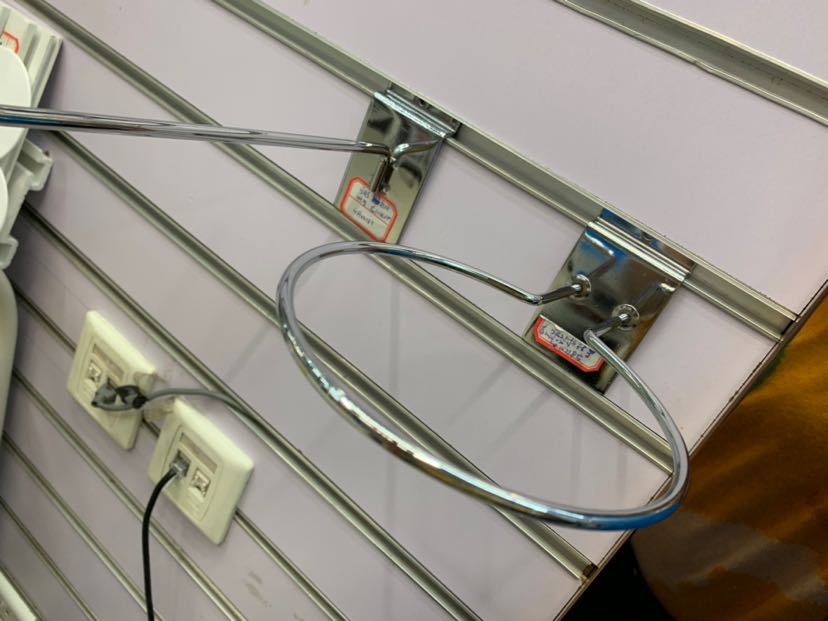 Factory direct sales of upper plate hooks and iron hooks! Hanging net hat rack, ball rack and riser rack Application Scenario