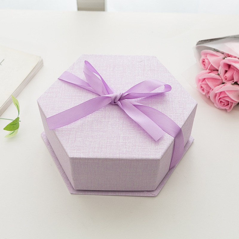 Bow Business Gift Box Cover High-Grade Cosmetics Paper Packaging Box Spot Hexagon Hand Gift Box Application Scenario