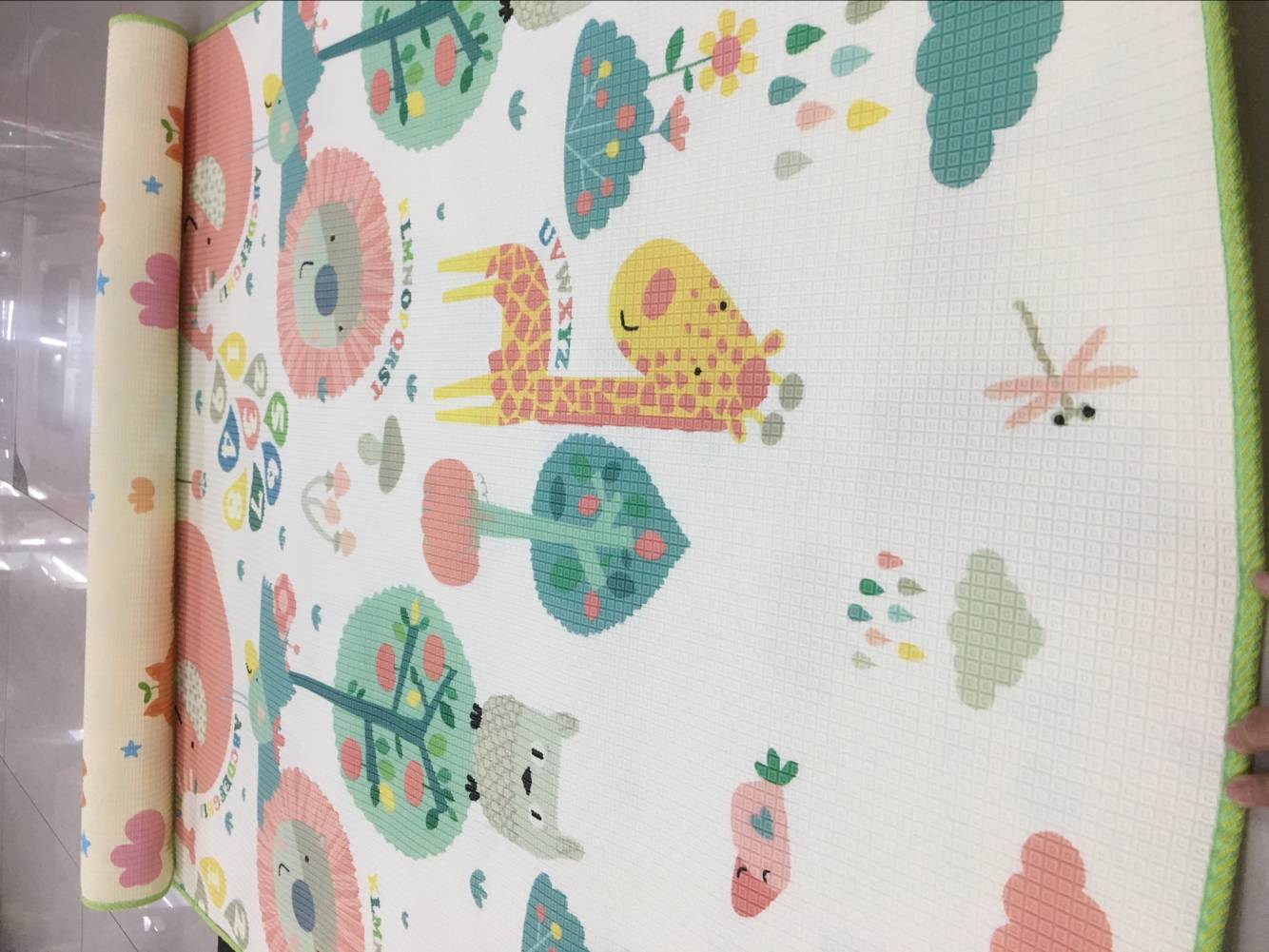 0.5cm double-sided XPE eco-friendly children's cartoon climbing mat, outdoor mat, baby mat, picnic mat full figure