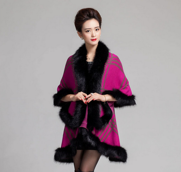 A new autumn and winter women's collection featuring a high-end large-sized cape, shawl and fox fur coat Specification image