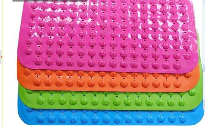 Rectangular transparent/solid color pitted bathroom mat, dotted round bead bathroom anti-slip massage mat, PVC bathroom mat Application Scenario