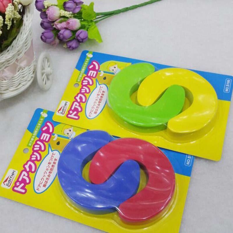 日本创意安全门卡夹C字型塑料防夹手安全防风门卡门夹