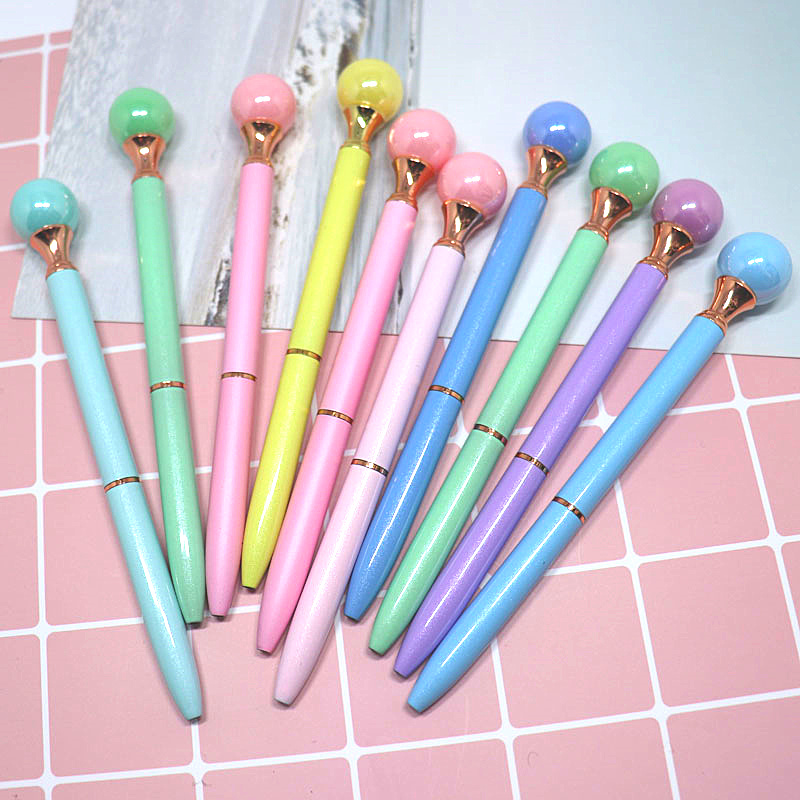 圆珠笔、中油笔实物图