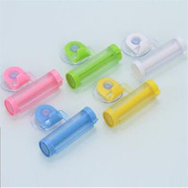Foreign trade explosive creative toothpaste squeezer plastic bathroom products net red automatic toothpaste machine