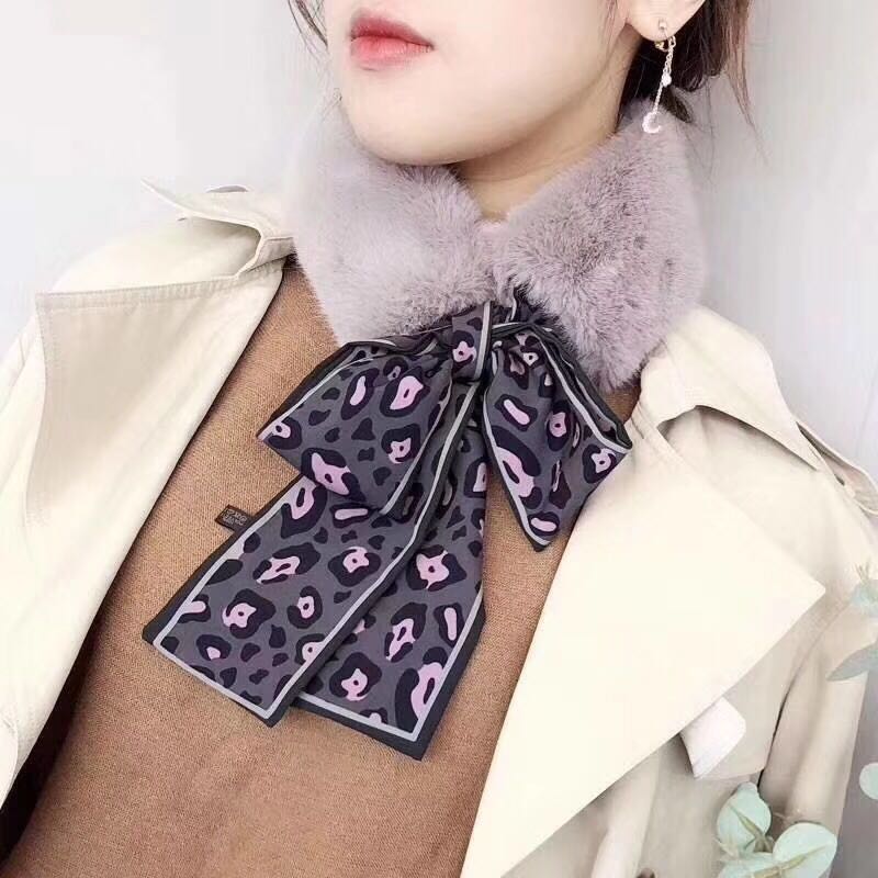 Warmth and style: the comfort secret of Rex rabbit fur scarf