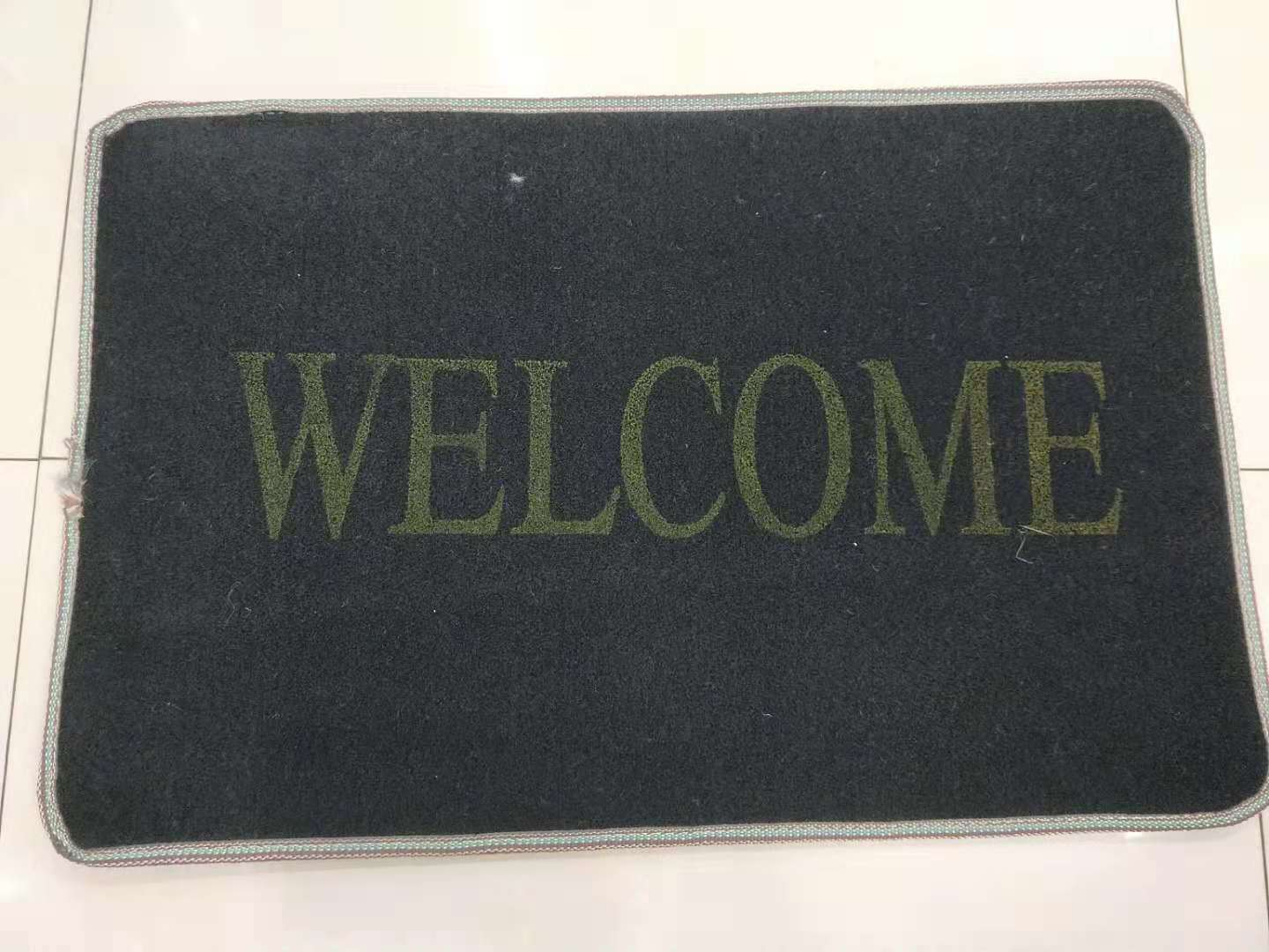 The new 38x58 flat filament B material floor mat is selling well in foreign trade Application Scenario