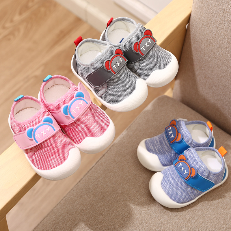 New soft rubber sole baby toddler shoes Baobao Spring and Autumn non-slip baotou shoes functional shoes manufacturer direct selling thumbnail