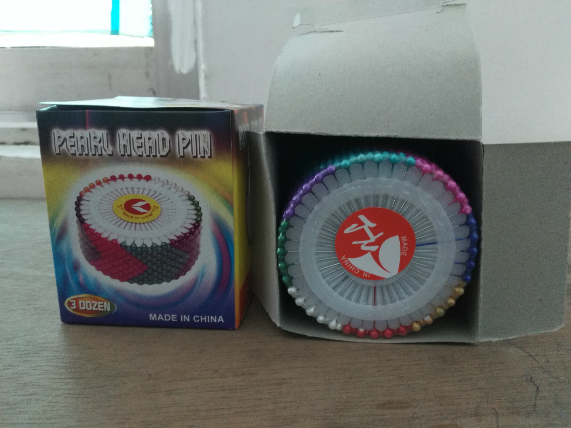 沾光彩色珠光针 大头针，银光针，白彩针，塑料夹，珠光针细节图