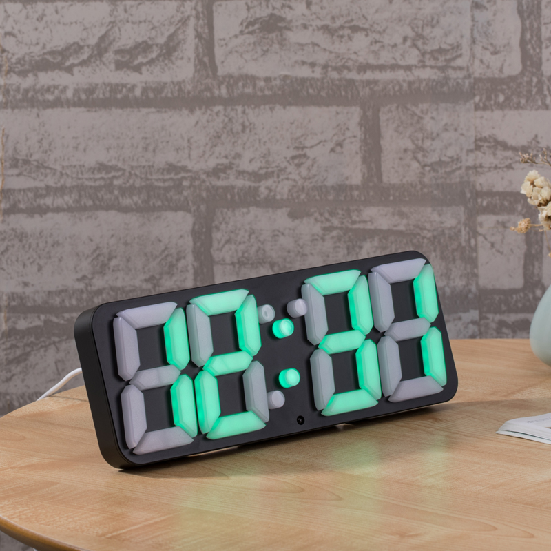 3D多彩led闹钟 渐变氛围灯 红外遥控 智能升空间