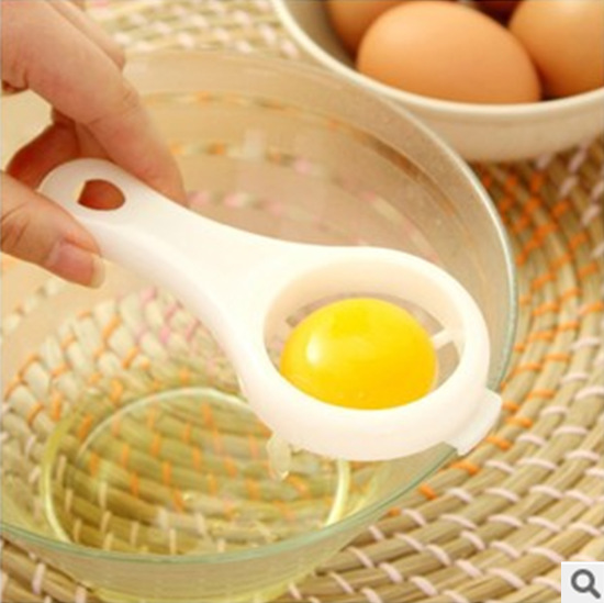A3-57 Large kitchen essential quality egg white separator Egg yolk separator Egg spoon thickened