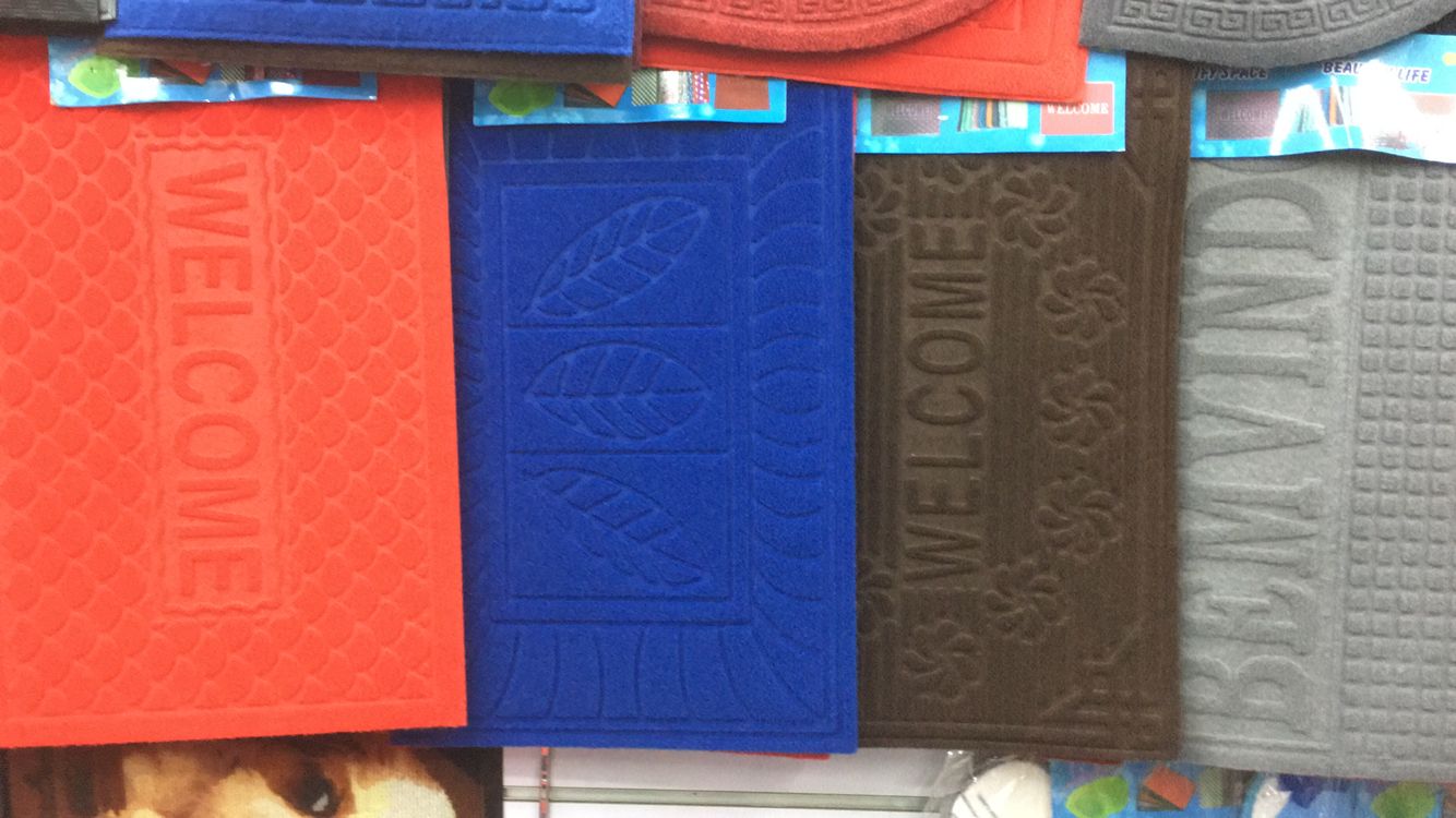 PVC fleece embossed mat, PVC anti-slip mat, water-absorbing anti-slip foot mat, fleece door mat, household mat Specification drawing