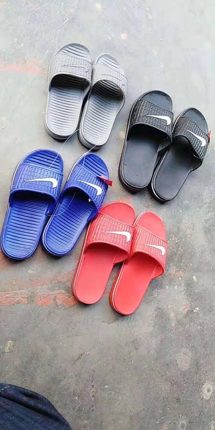 Premium men's flip-flops, 10 pieces x50, 2 pieces X70, 1 piece X60