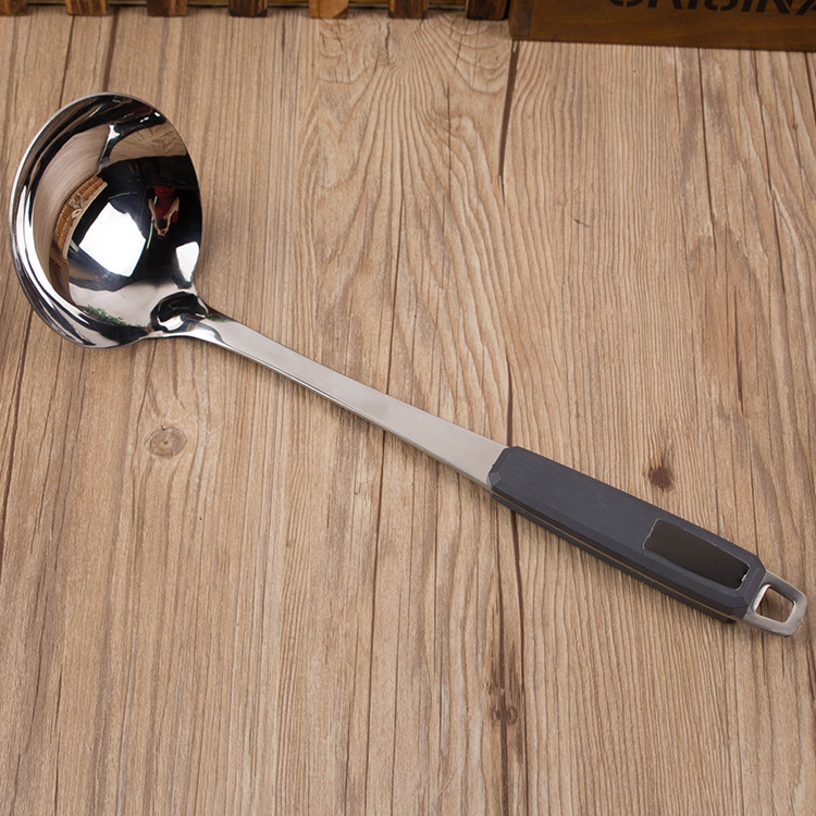 The thickened non-thermal handle is convenient and safe for the use of hL-0522, a high-end kitchen utensil thumbnail