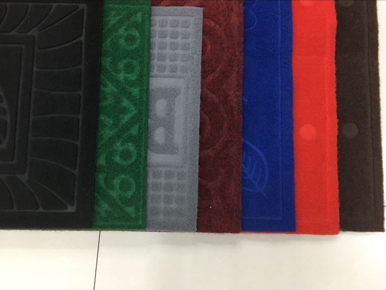 48*78cm PVC textured and embossed mat, water-absorbing and anti-slip mat, outdoor mat, foot mat, door mat, best-selling in foreign trade Application Scenario