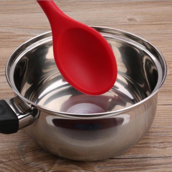 One-piece silicone spoon with extended handle, soup spoon, non-stick pan, suitable spoon, high-temperature resistant baking tool Specification image