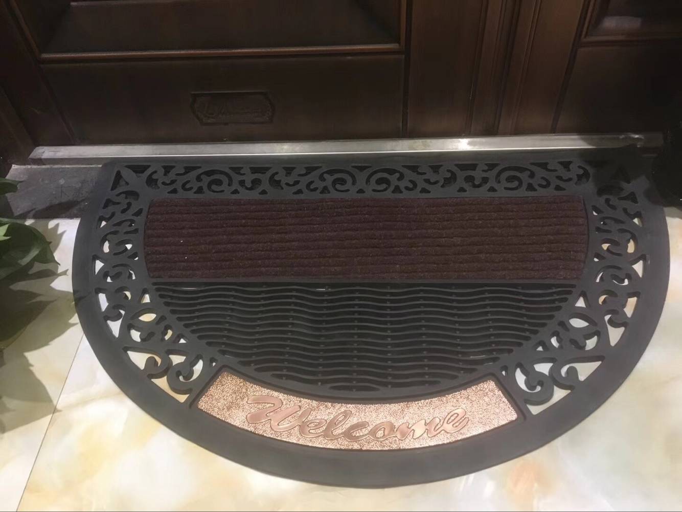 50*80cm semicircle welcome mat Hollow out mat Door mat floor mat outdoor mat PVC floor mat Application Scenario
