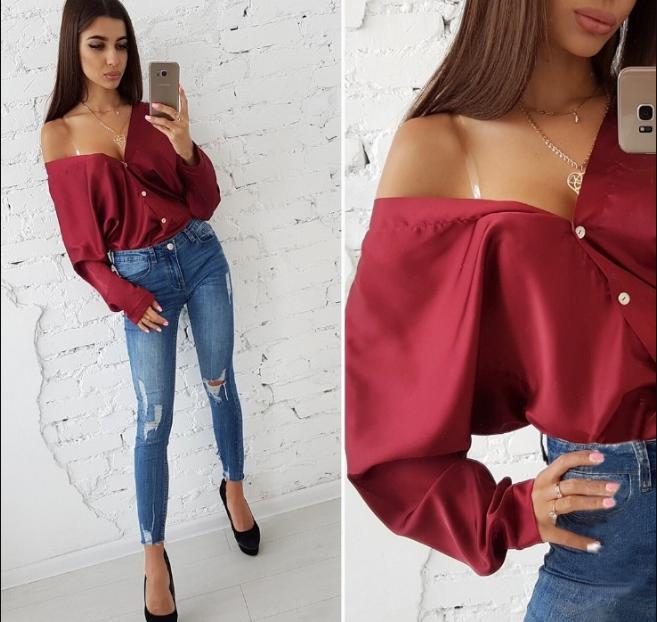 Amazon's best-selling new V-neck button long-sleeved sexy mini top for women