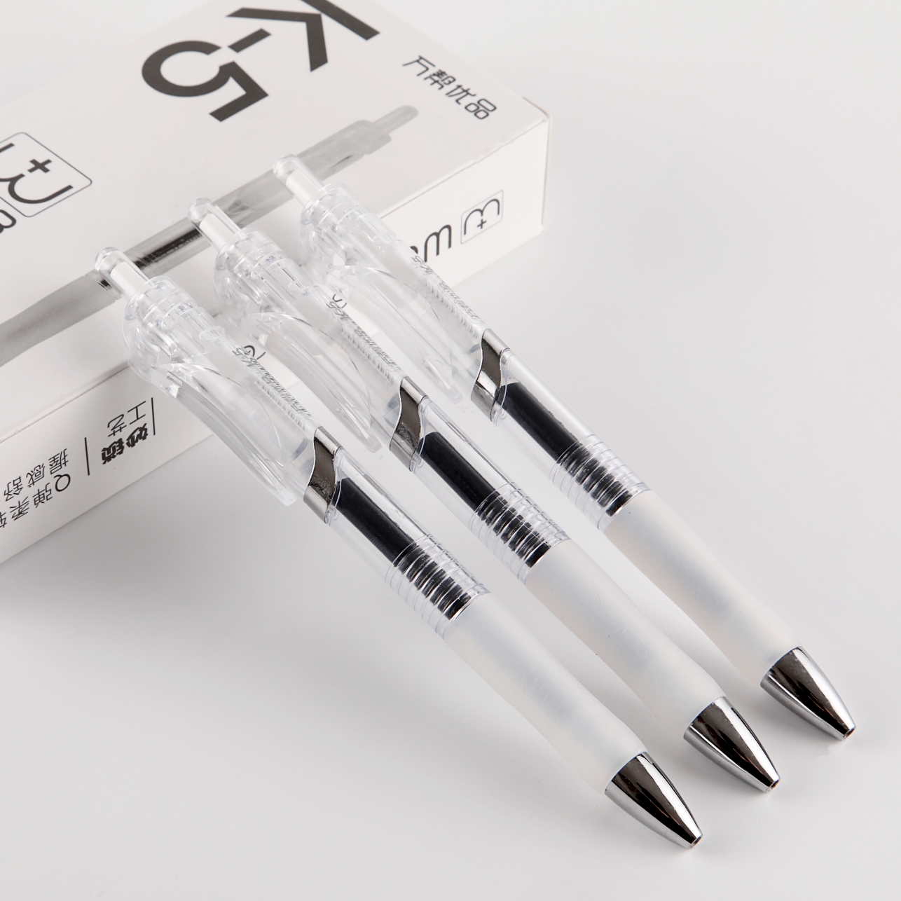 Wanbang Youpin K-5 gel pen, with a transparent pen barrel of 0.5mm, customizable and replaceable reflexes, and a large capacity details Picture