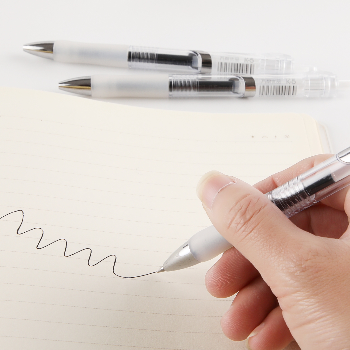 Wanbang Youpin K-5 gel pen, with a transparent pen barrel of 0.5mm, customizable and replaceable reflexes, and a large capacity Specification image