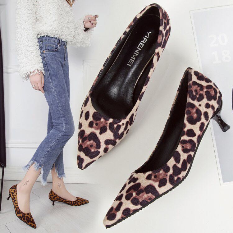 豹纹爆款中跟时装鞋