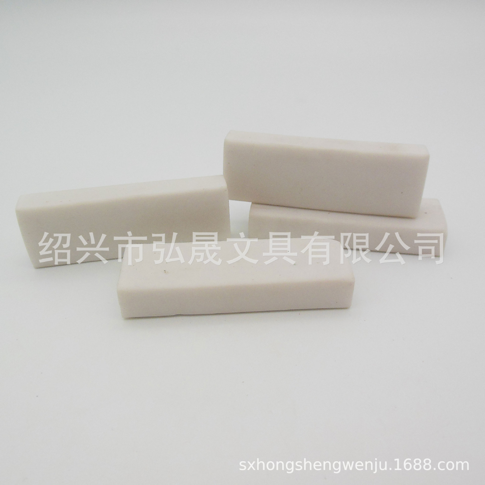 白色PVC材料办公橡皮学习用品橡皮生产厂家产品图