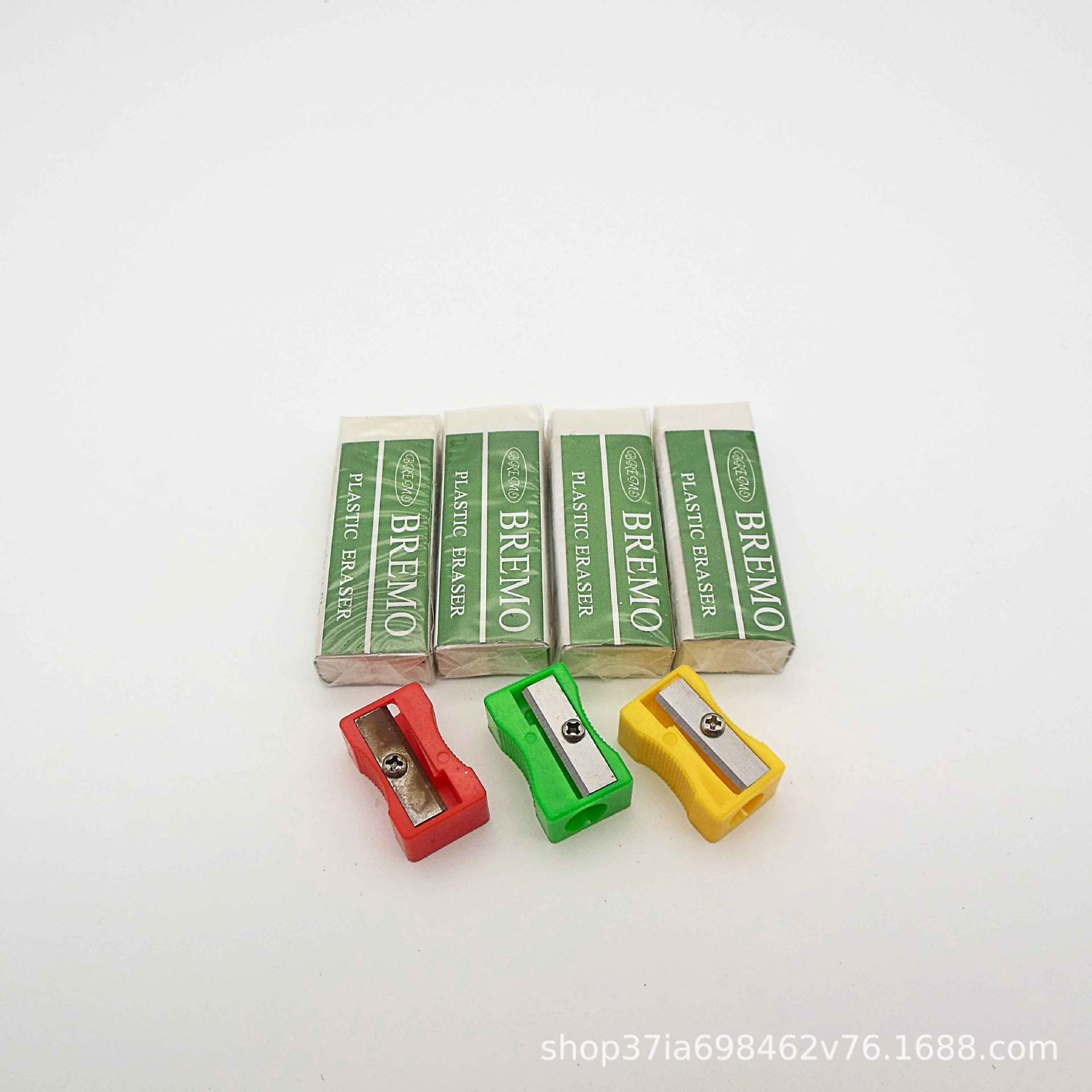 四个办公橡皮 和三个卷笔刀文具套装橡皮生产厂家产品图