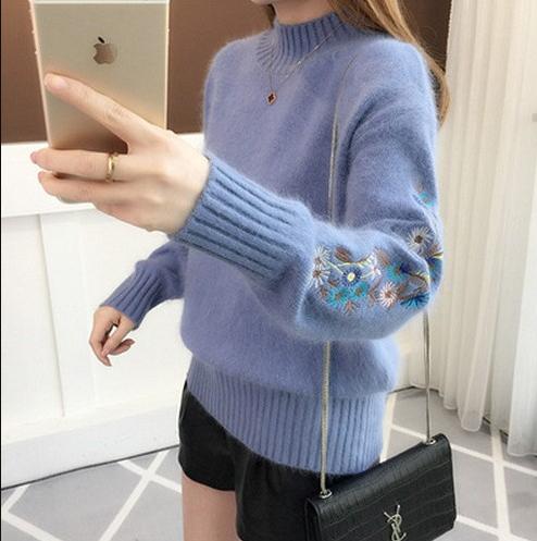 Thickened sweater for women long sleeves loose embroidered floral student pullover sweater for women