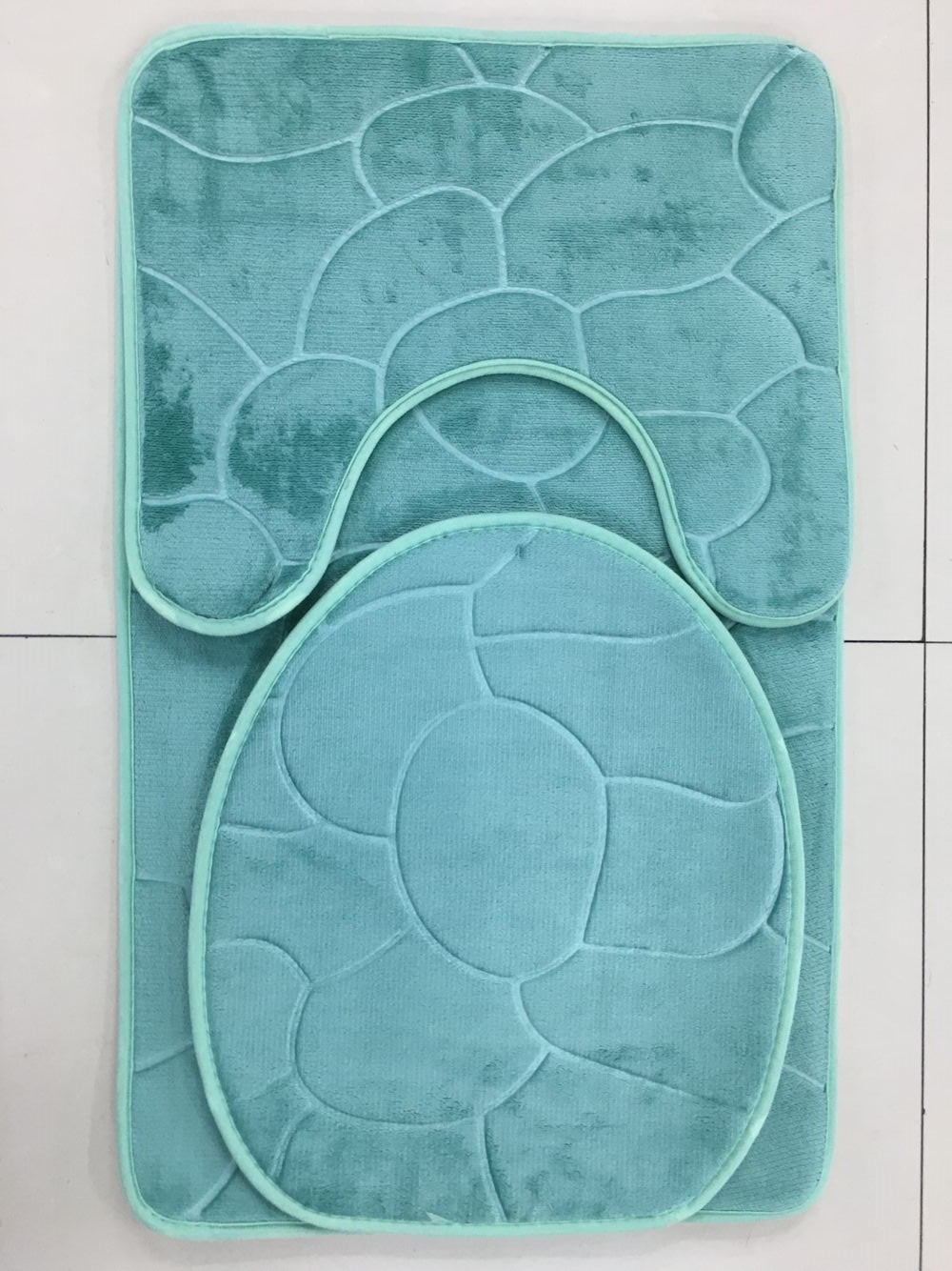 1.0cm thick toilet three-piece set flannel embossed floor mat, water-absorbing and anti-slip mat, toilet mat foot mat Item Picture