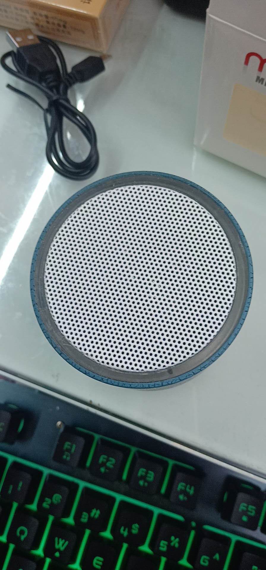 Customized logo for small crack Bluetooth speaker, color light, mini portable subwoofer, small speaker, Bluetooth speaker gift Specification image