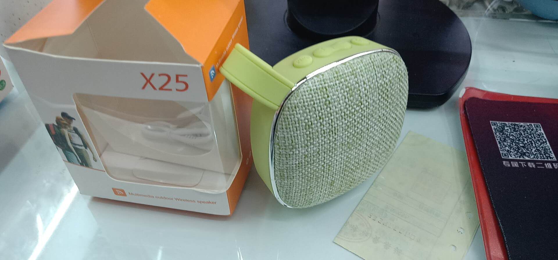 X25 Wireless Bluetooth Speaker, fabric Bluetooth speaker, outdoor mini Portable sports Bluetooth speaker, card slot speaker Application Scenario