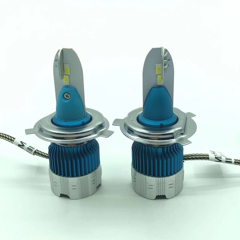 The ultra-bright Mi2 high beams of the car led headlights have been replaced with 35W high-power H4 and H7 spotlights details Picture