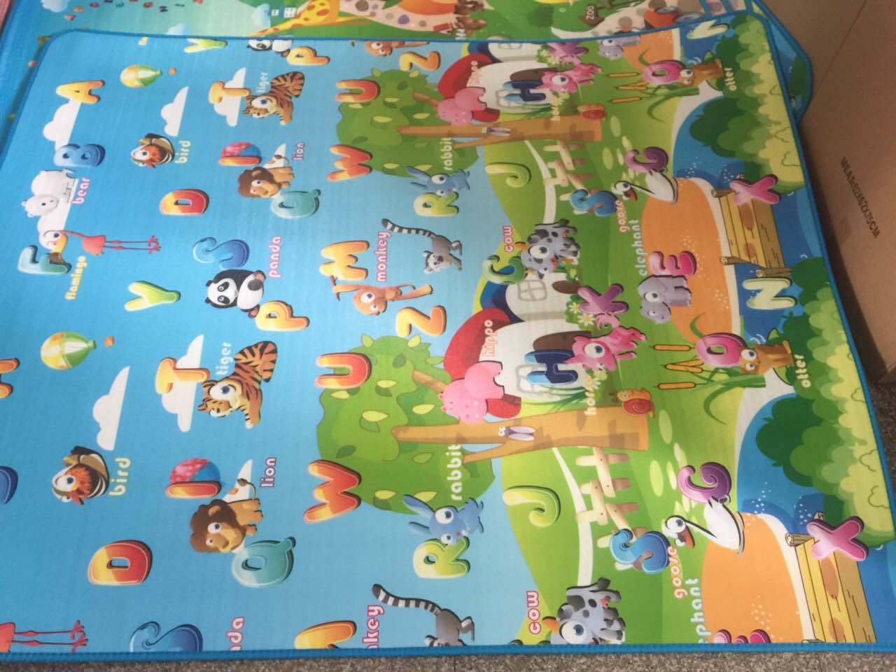 Cheap 0.5mm thick 200*180cm educational cartoon baby crawling mat multi-functional outdoor mat PE mat Application Scenario