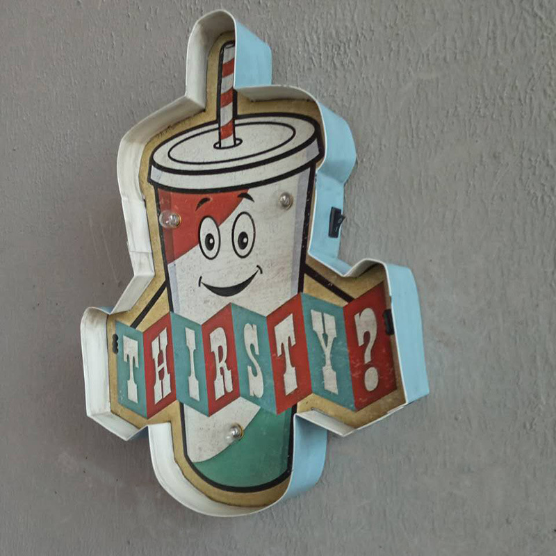 美式复古水杯铁艺壁饰LED灯指示牌酒吧服装店室内铁皮画产品图