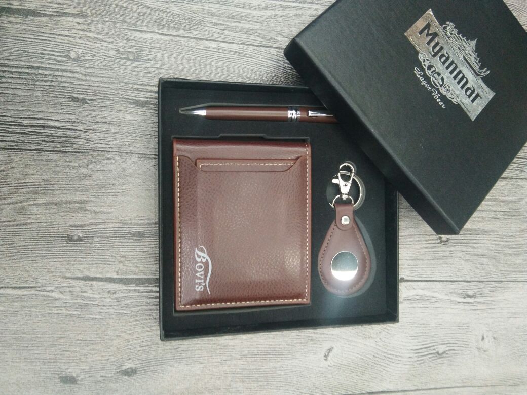 Wallet + metal pen + keychain Specification image