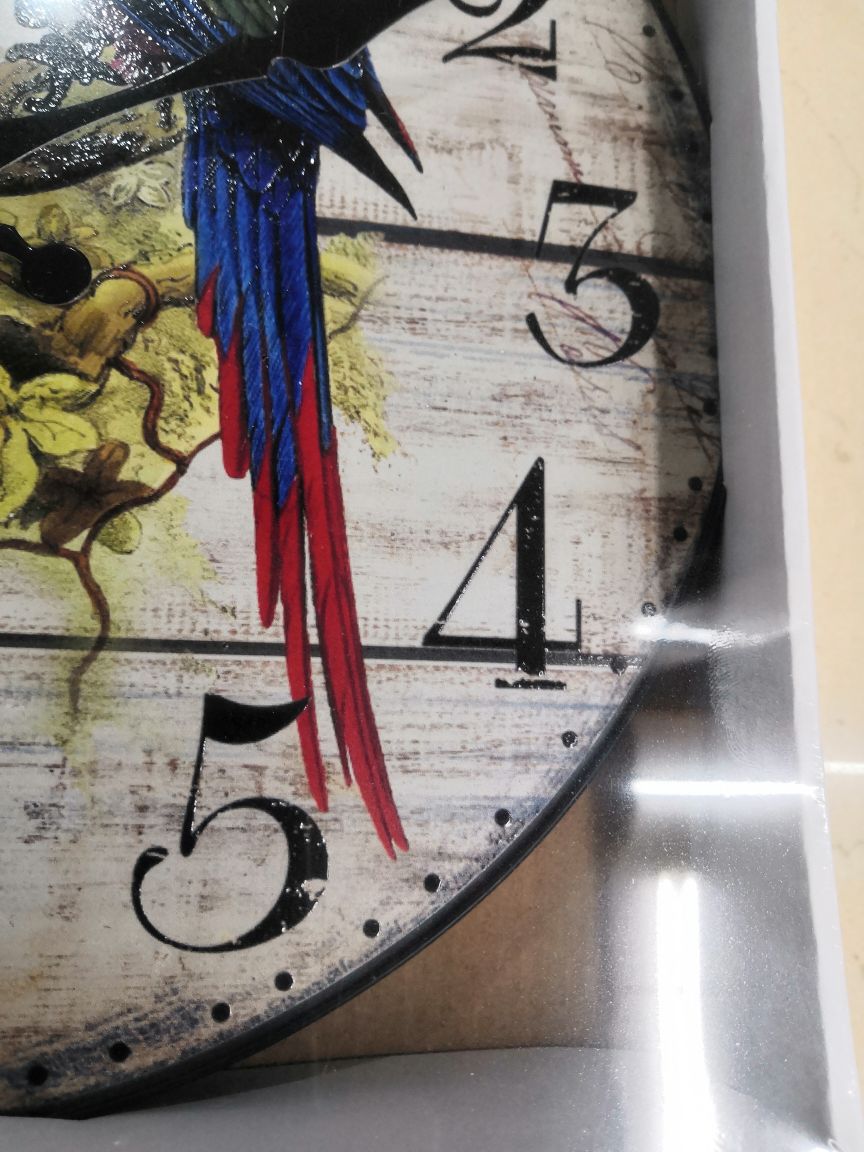 A 30-centimeter, 359-gram PS plastic board European-style retro wall clock is selling well in Yiwu. It's fashionable Application Scenario