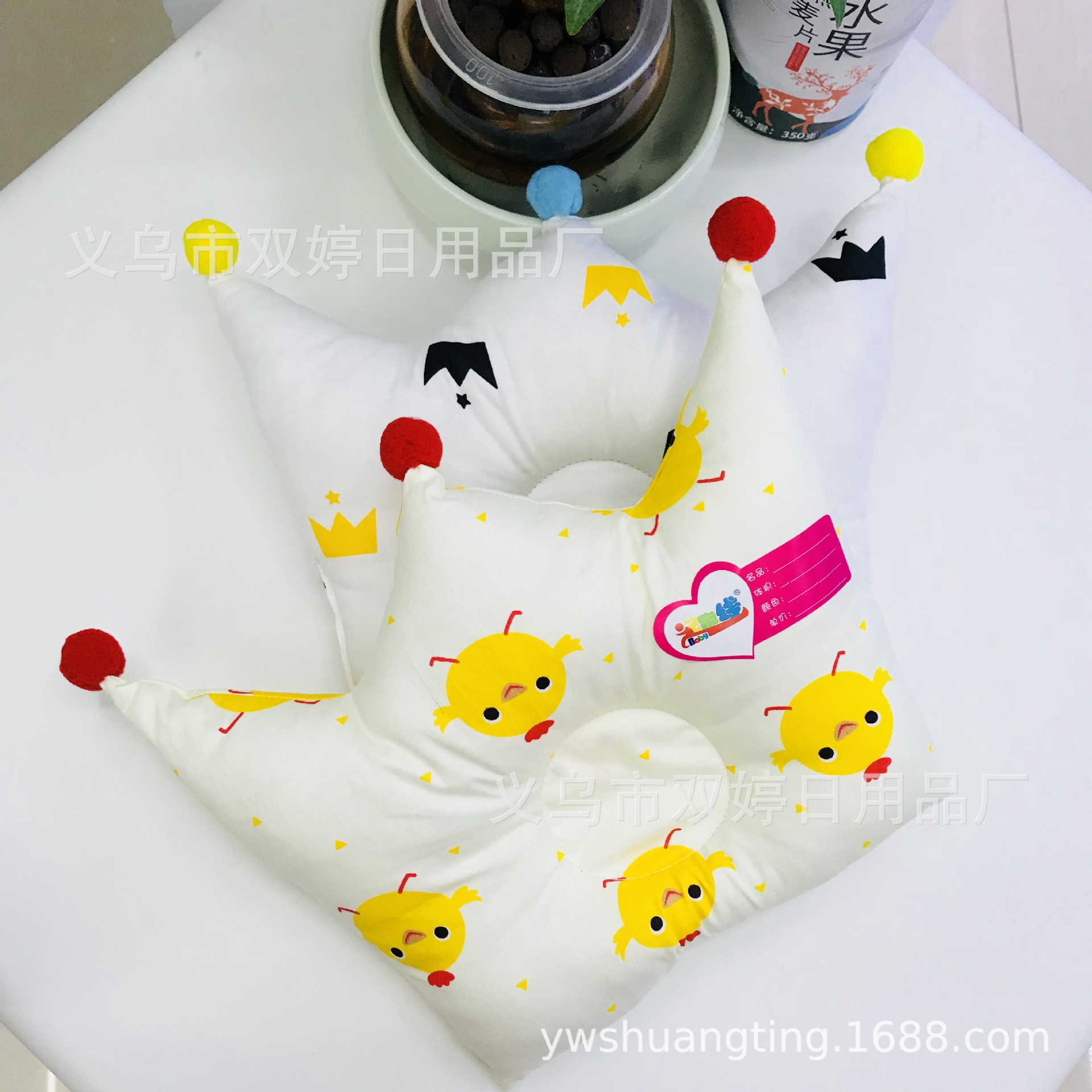 新生儿超萌皇冠定型造型枕 纯棉面料 柔软透气 填充优质棉 可清洗产品图