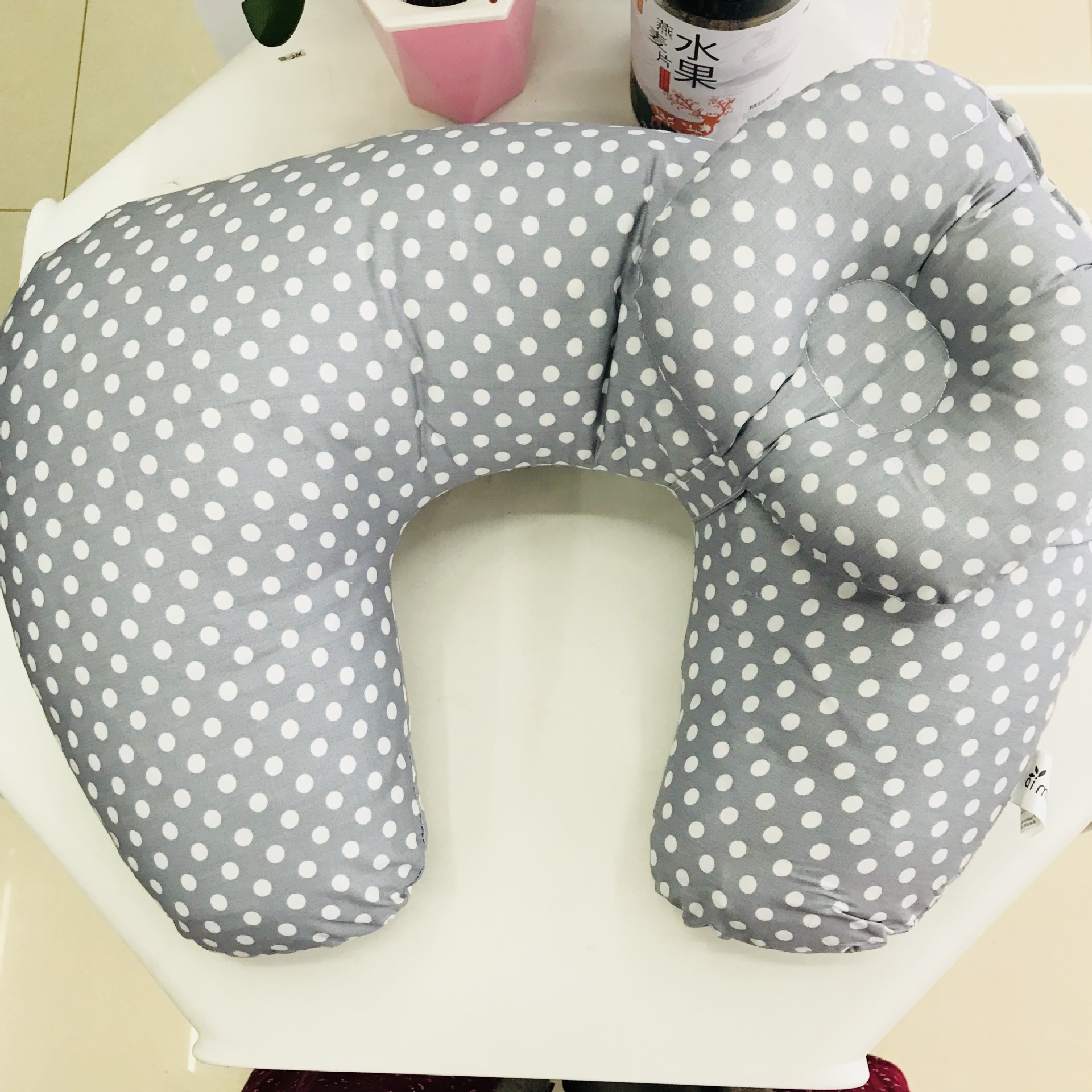 婴儿喂奶枕多功能哺乳枕头跨境新品花色防吐奶婴幼儿U型枕头产品图