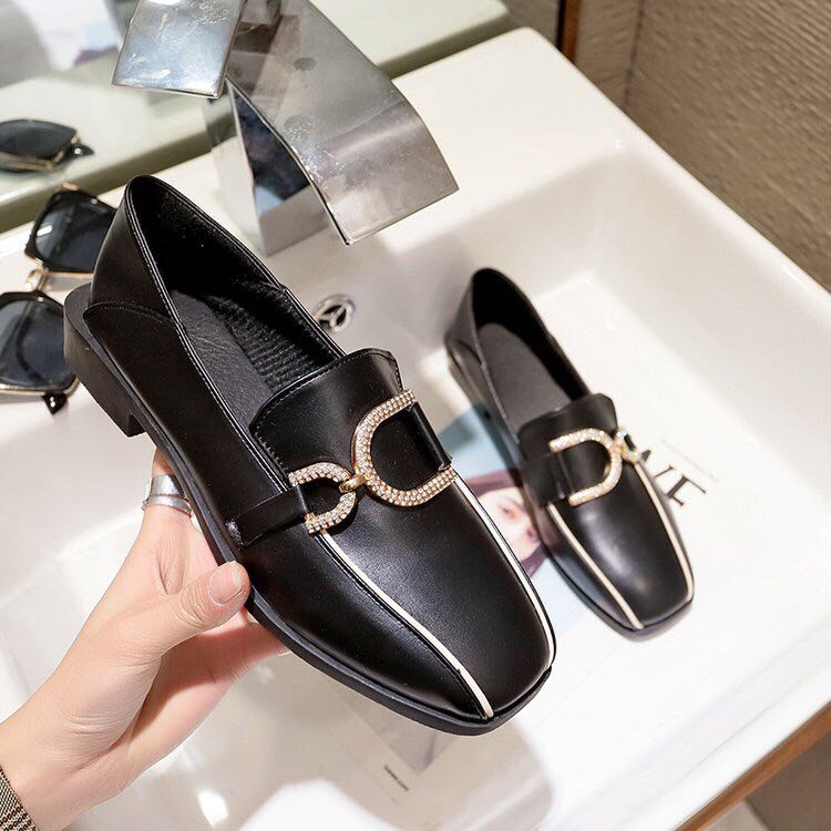 2019春款白领豆豆鞋产品图