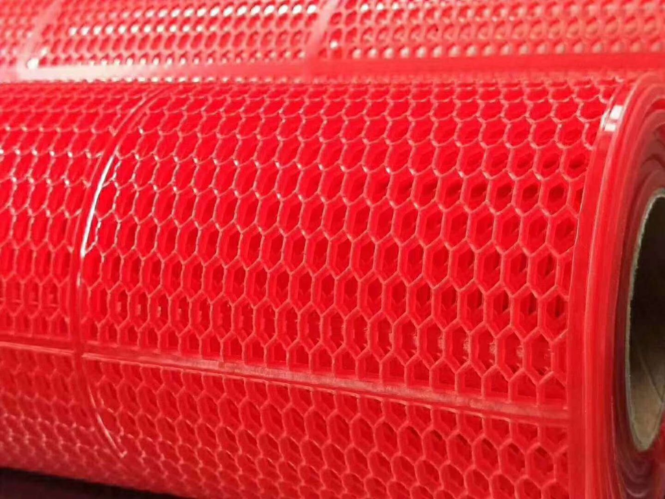 Transparent hollowed-out small hexagonal sheet kitchen anti-slip mat, plastic anti-slip waterproof mat, door anti-slip mat details Picture