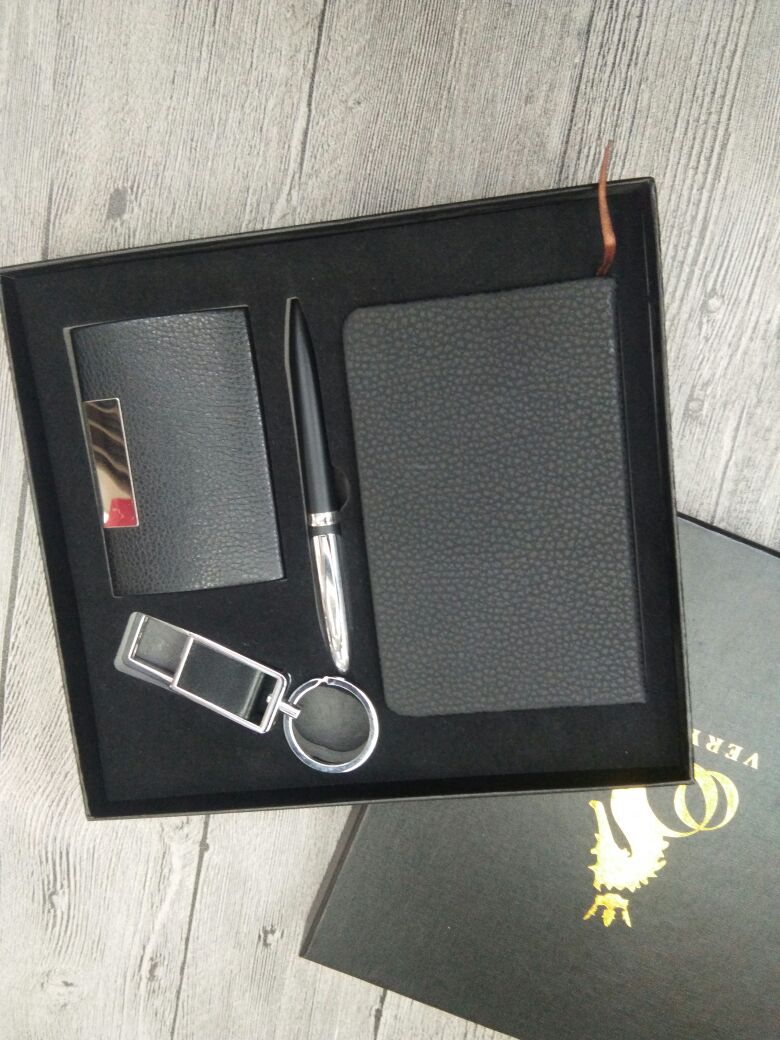 小笔记本 钥匙扣 名片盒 金属笔细节图