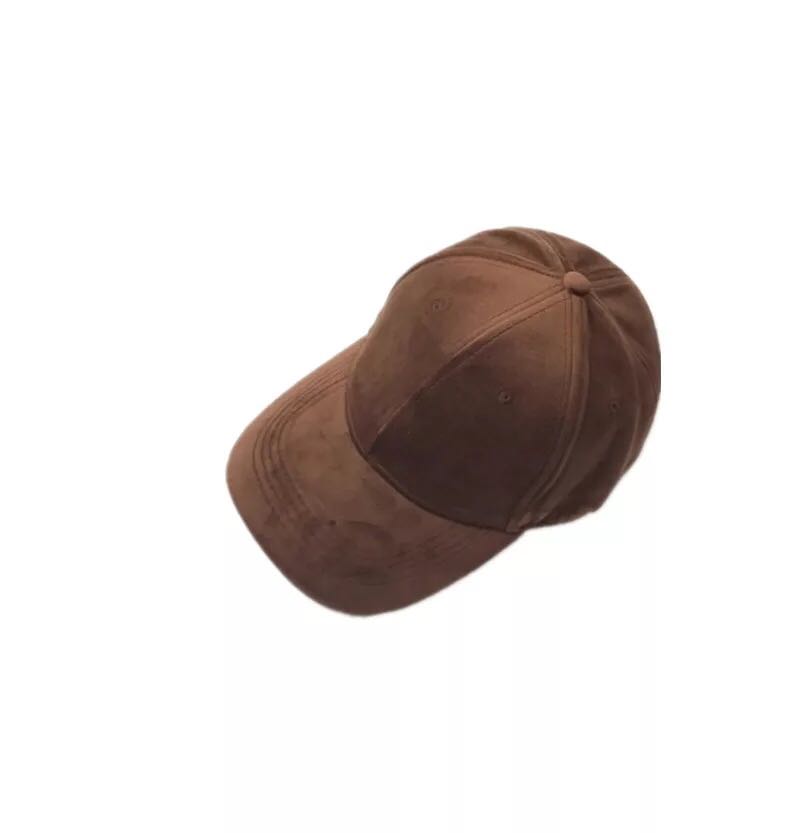 The velvet winter hip-hop cap with a glossy baseball cap is fashionable Specification image