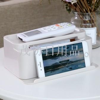Multifunctional paper towel box