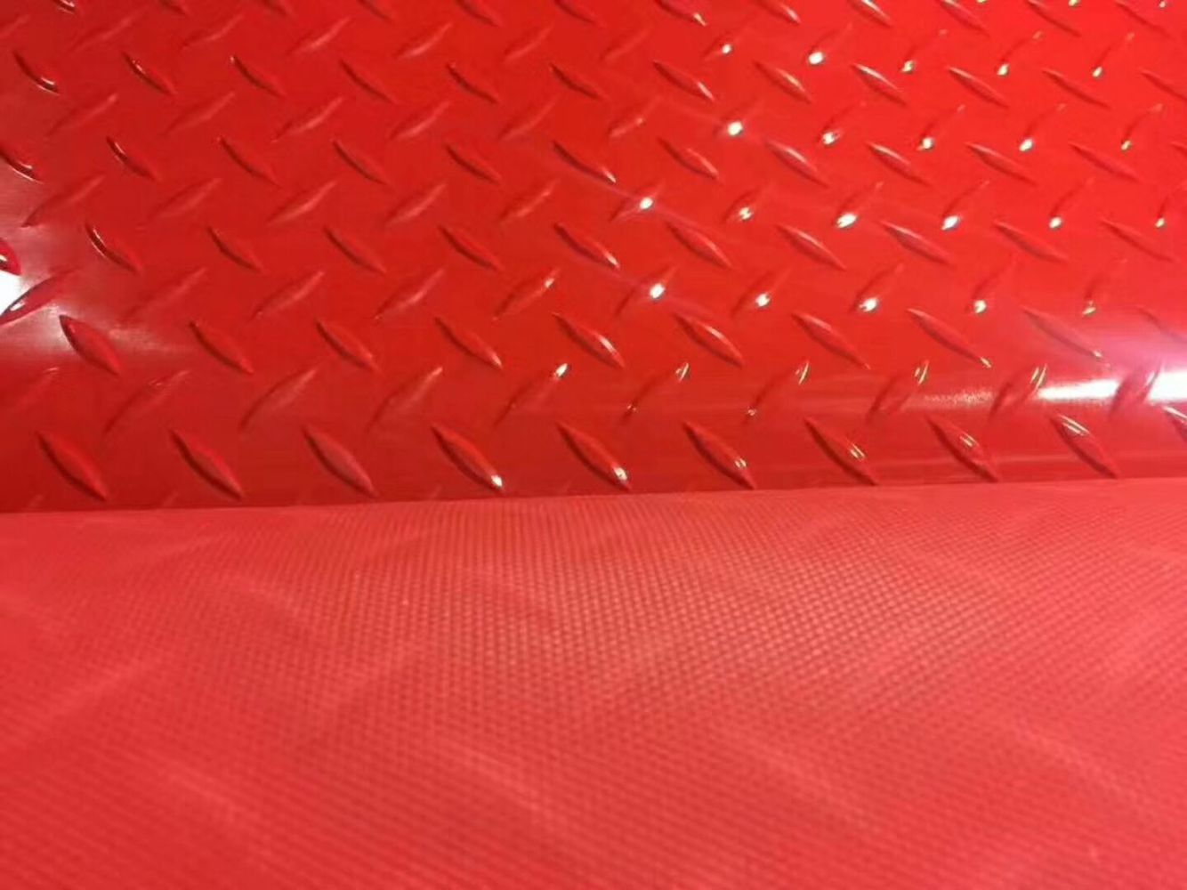 Ordinary bottom-pressed anti-slip mat, aisle mat, kitchen mat, door mat, household mat, floor mat, dining room anti-slip mat Application Scenario