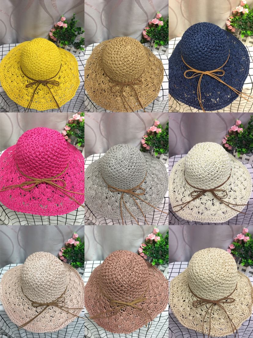 Hand-knitted beach hat for beach holiday thumbnail