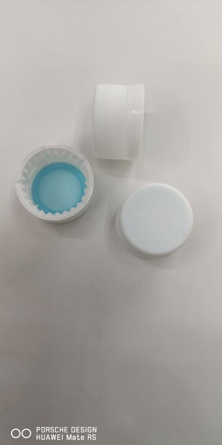 Plastic bottle caps, water caps