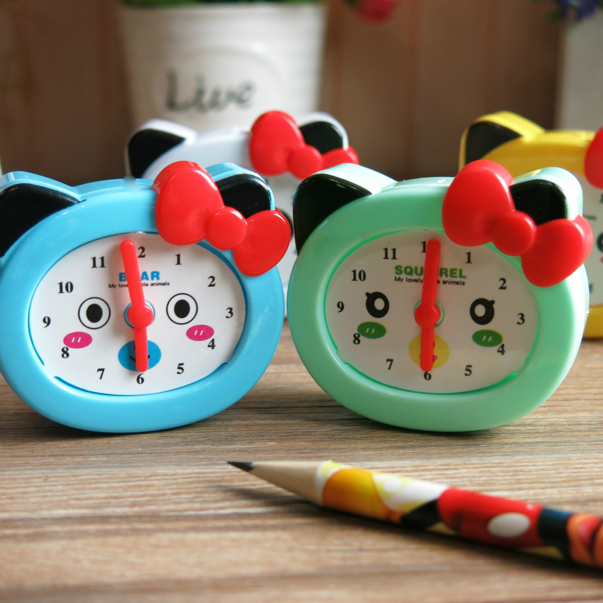 Yingqiang 674 Kitten Alarm Clock Type Double-hole Pencil sharpener/Pencil sharpener self-produced and self-sold pen sharpener Specification image