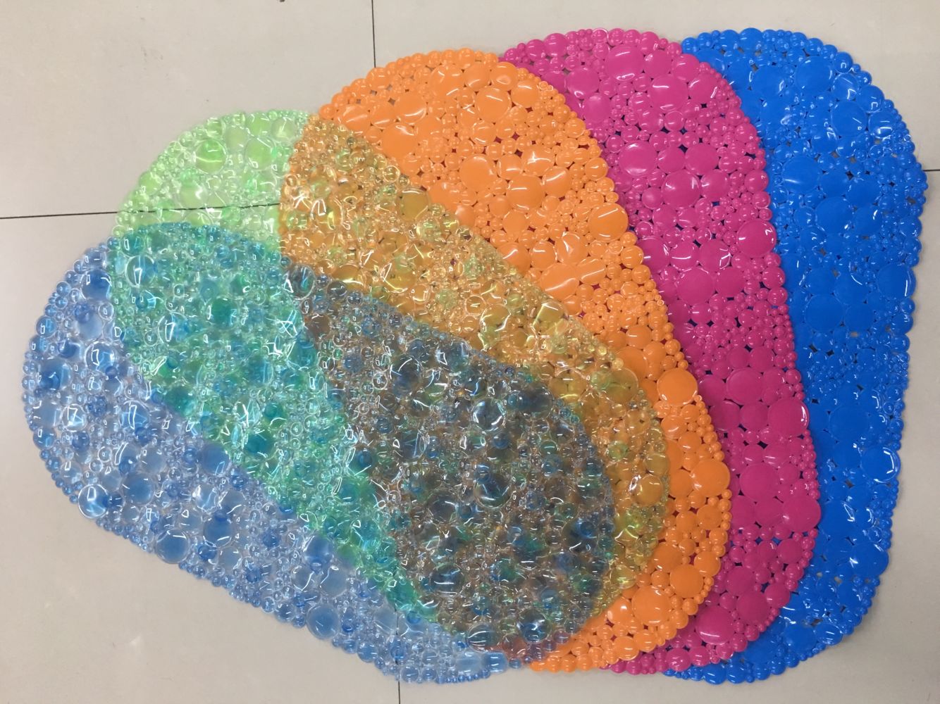 New large and small round bathroom MATS, anti-slip bathroom MATS, bathtub MATS, anti-slip foot MATS, PVC bathroom foot MATS full figure